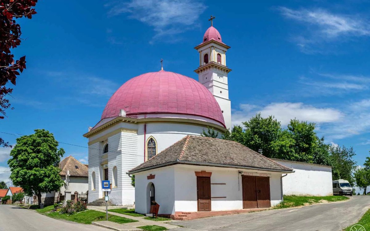 Palkonya Round Church